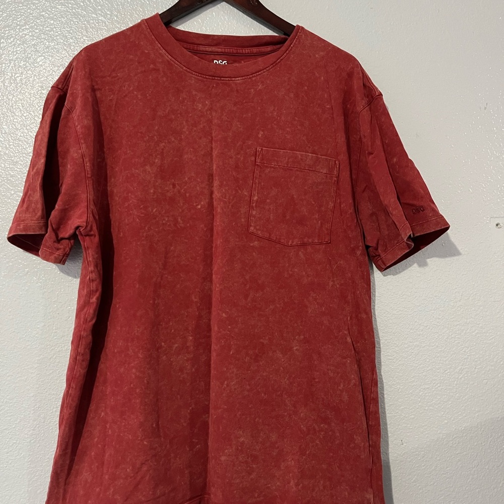 DSG Men's Maroon Short Sleeve Tee